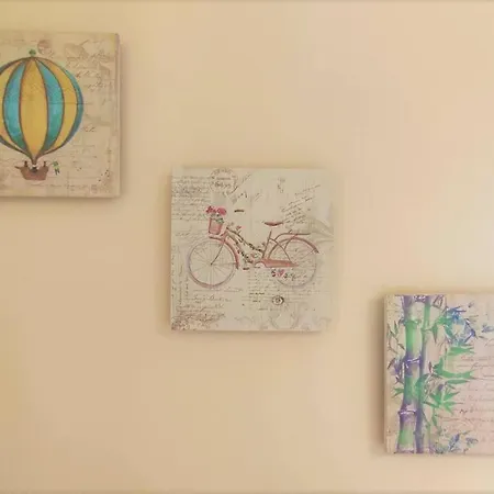 Pasaje De Azahares Sevilla